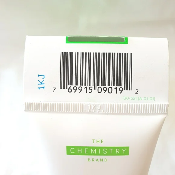 The Chemistry Brand Heel Chemistry 100ml Remove Hard Skin Heels For Sandal Feet - Picture 9 of 9